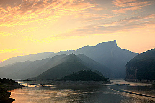 lo bach thủ