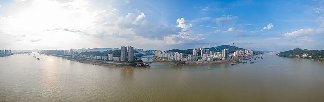 lo song thu hom nay