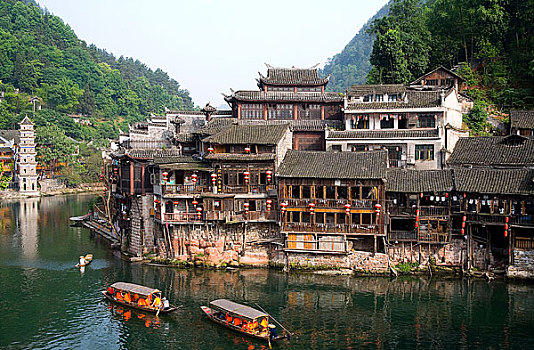 lo de rong vang bach kim