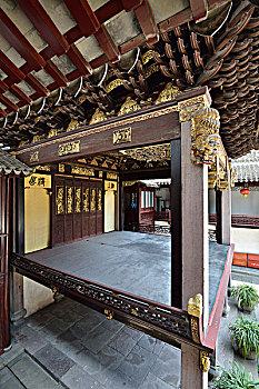 lo bach thu khung 5 ngay