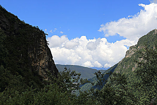 bach thu hom nay xsmb